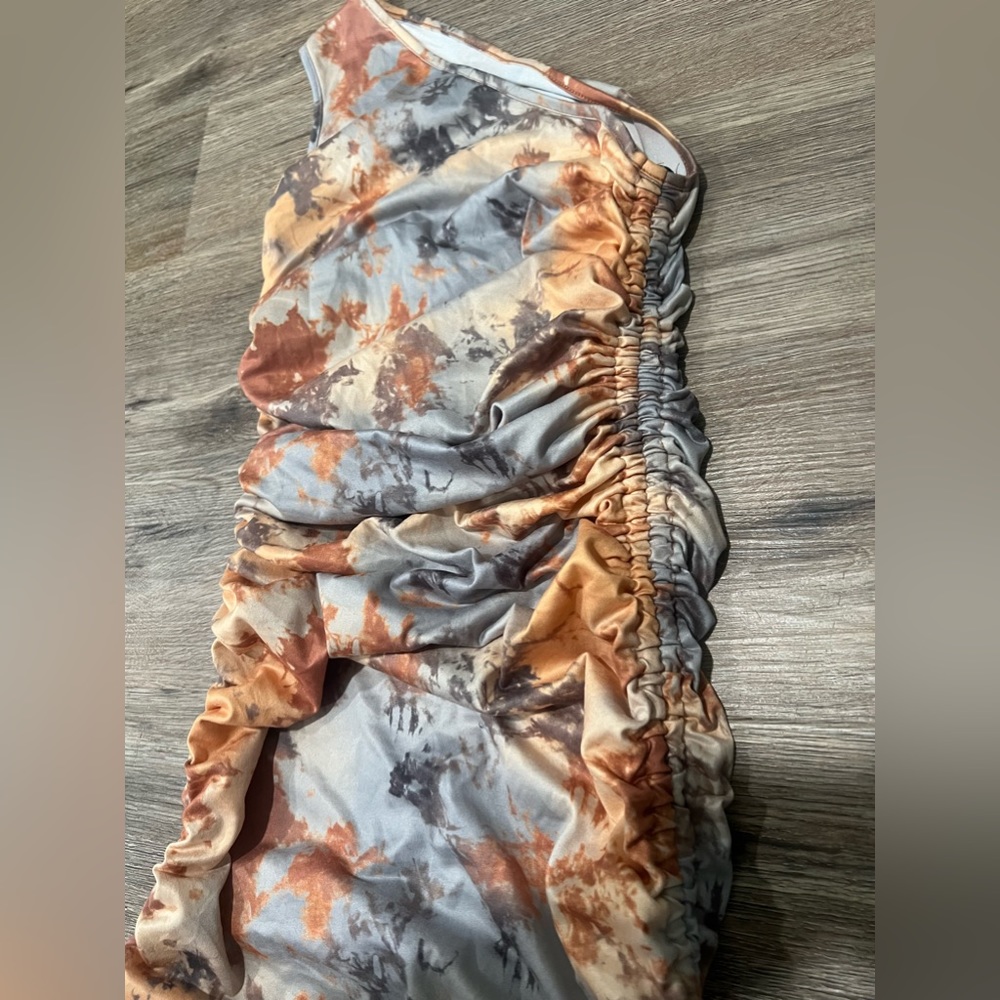 SHEIN dress🧡 - Picture 3 of 6